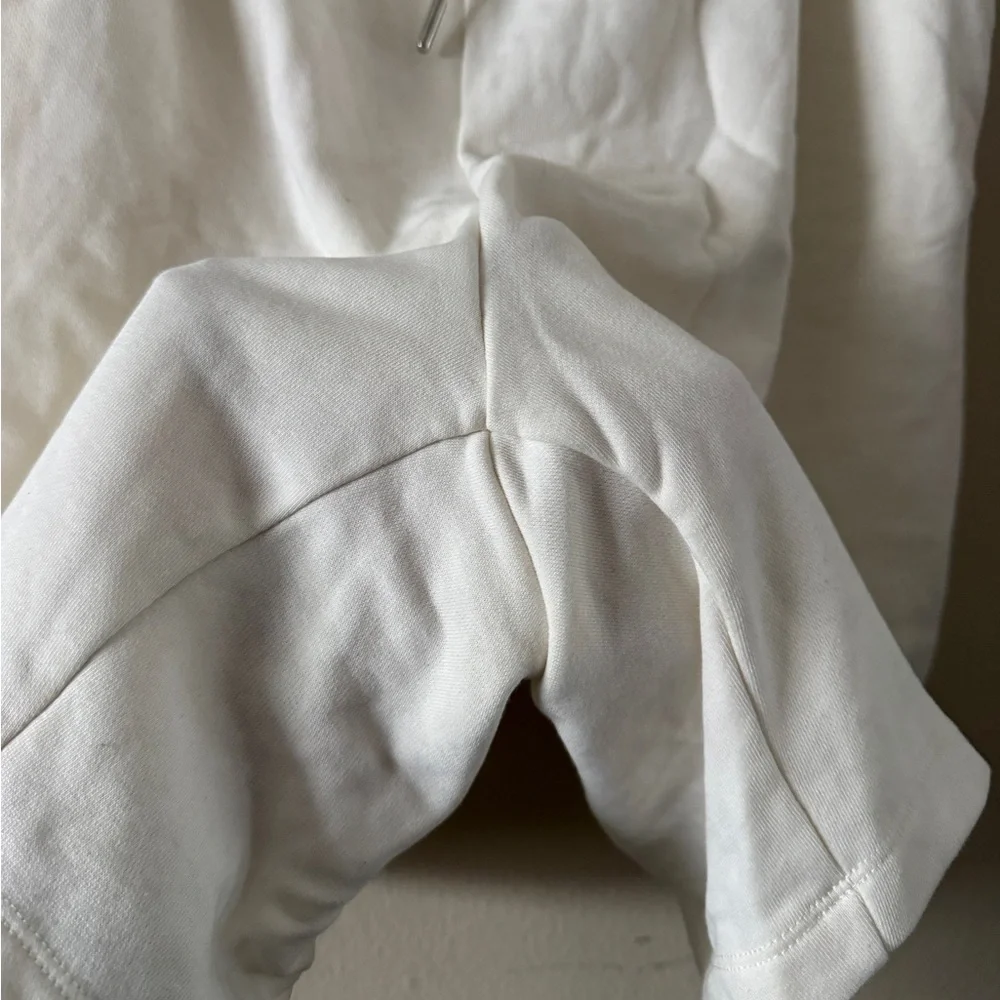 H&M Soft White Sweat Shorts Elastic Drawstring Waist Athleisure Coastal size XXL